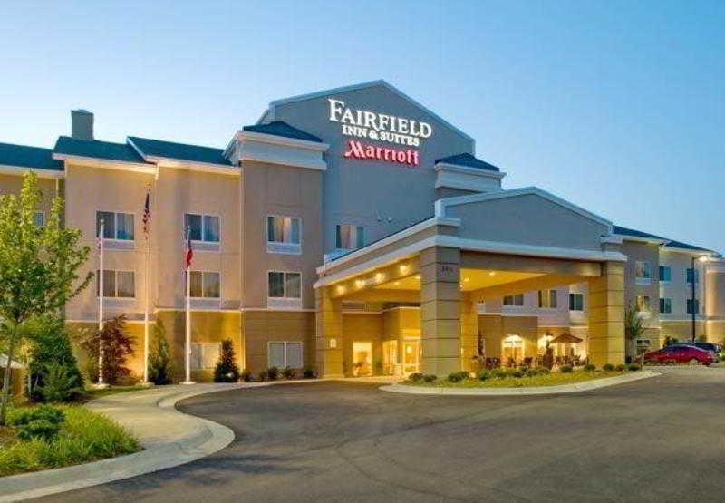 Fairfield Inn & Suites Columbus Exterior photo